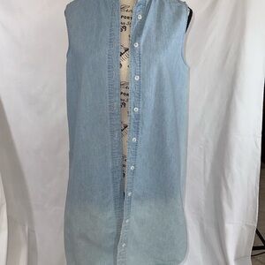 Lole Light Blue Sleeveless Denim Button-Down Shirt